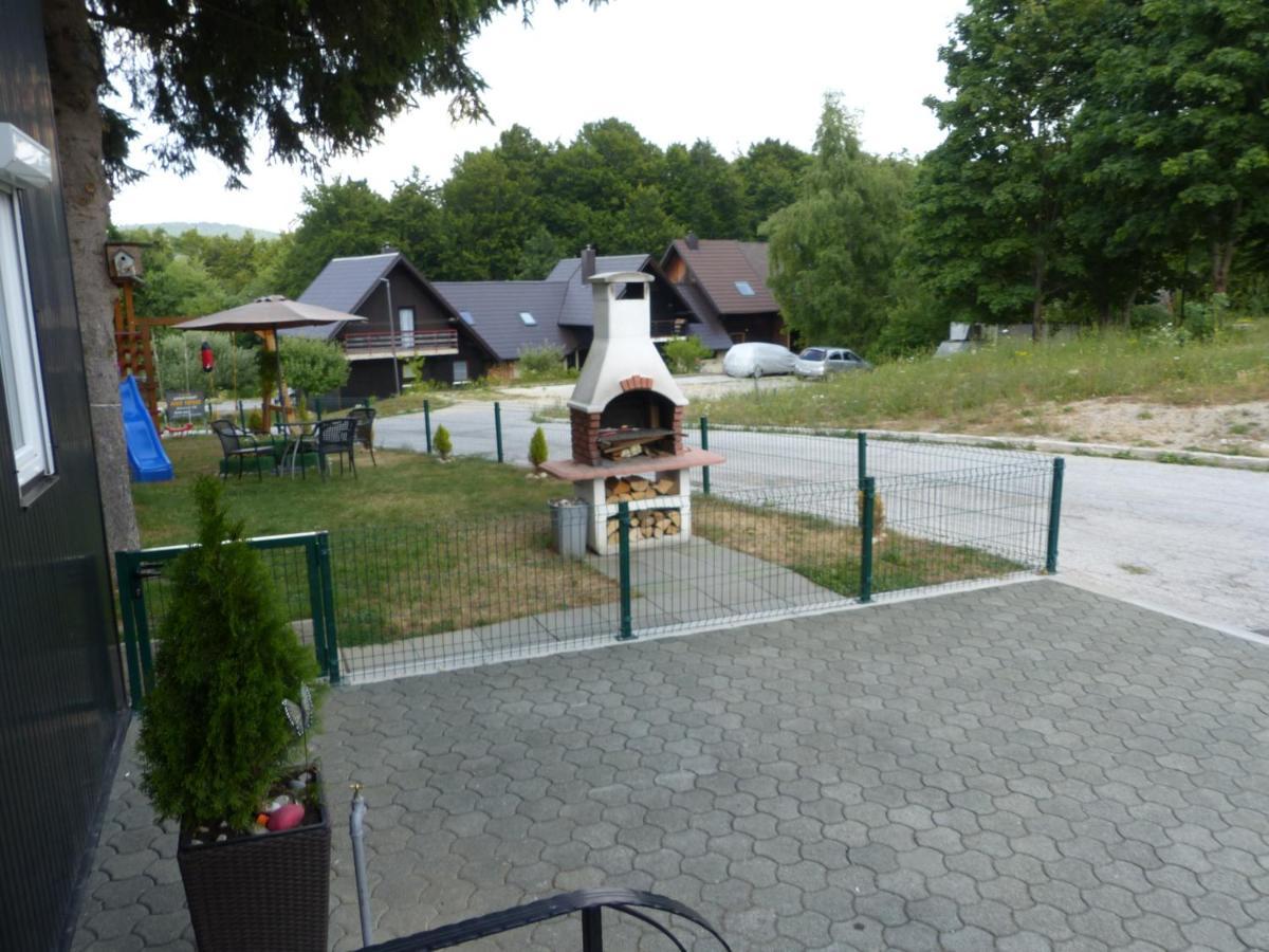 House Plitvice Villa พลิตวิชกา เยเซรา ภายนอก รูปภาพ